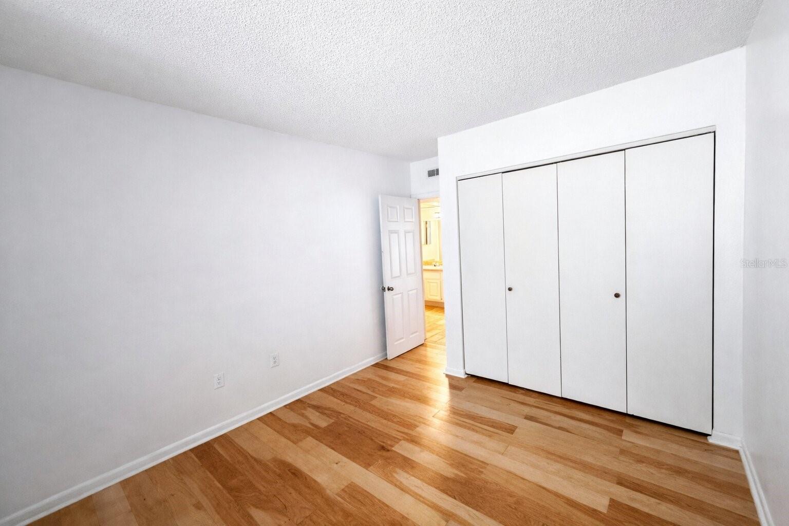 2505 N Alafaya Trail 8