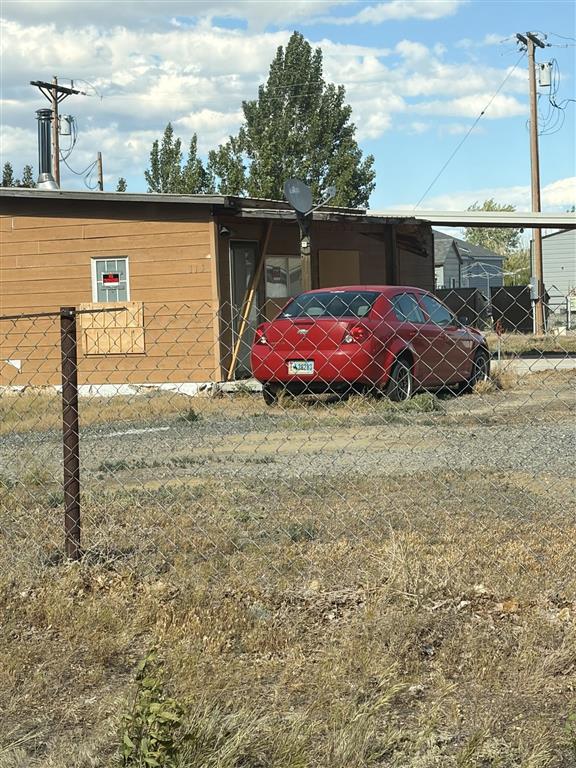 113 & 15 2nd Ave W