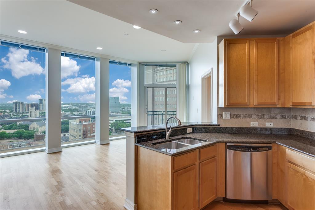 Luxury and convenience located in the heart of Downtown Fort Worth. This FRESHLY PAINTED 1 bedroom 1 bath on the 12th floor with a Westward view of the city through floor-to-ceiling windows is a dream come true. It has a bonus room that can be used as an office or a study. A few minute walk in any direction will lead you to many fine restaurants, shops, theaters and Sundance Square. The Tower has many luxurious amenities to offer including a sparkling pool, fitness center, library, 24hr concierge, a lounge area and covered and assigned parking. No pets or smoking. The tenant must pay all Tower move in and all fees that are required by the HOA.