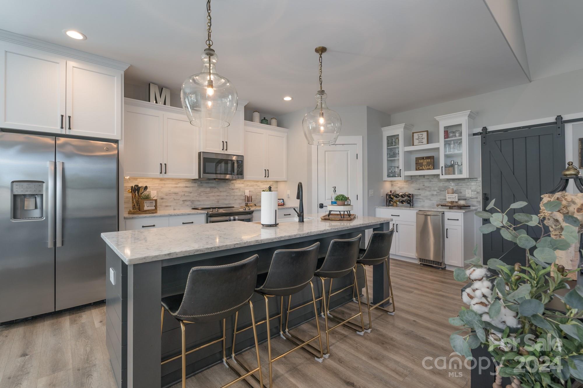 376 Landing Trail