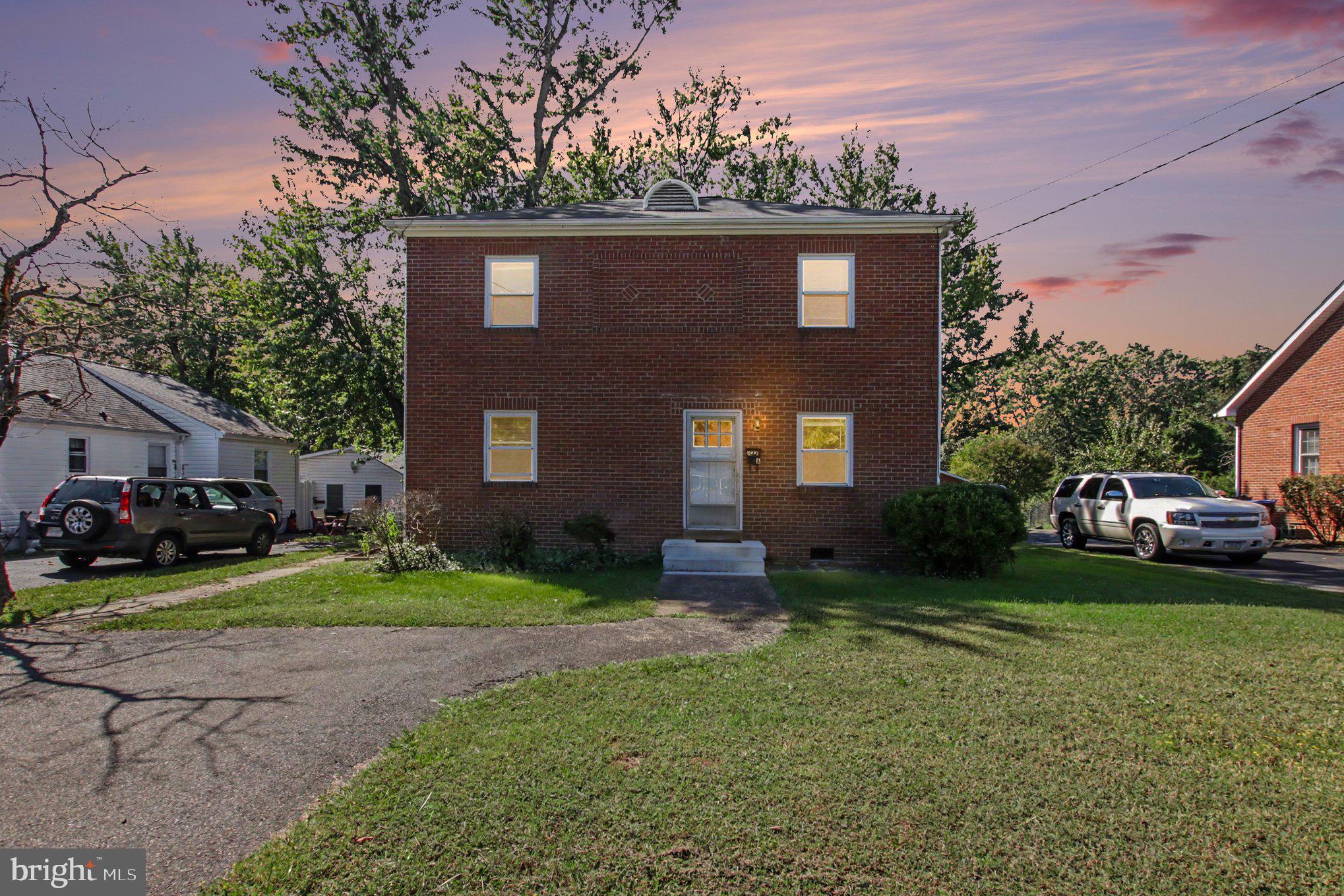 Opportunity awaits at 222 Hillcrest Drive! Located within Fredericksburg City limits in a well-established neighborhood, this side-by-side duplex offers flexibility for both investors and owner-occupants.Each unit features 2 bedrooms and 1 full bathroom with its own private living space. Live in one side while renting the other to help offset your monthly expenses, or add both units to your rental portfolio for income-producing potential.Situated on a great lot with plenty of possibilities, this property offers a unique opportunity to invest in the City of Fredericksburg while adding your own updates and improvements over time. Conveniently located near Downtown Fredericksburg, shopping, dining, commuter routes, and everything the area has to offer.Whether you're looking for your next investment property or an opportunity to combine homeownership with rental income, 222 Hillcrest Drive is ready for its next chapter.