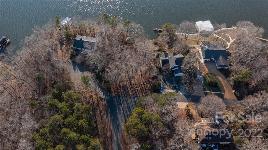 Property wrapper Lake Tillery Waterfront Properties Lynn Norman