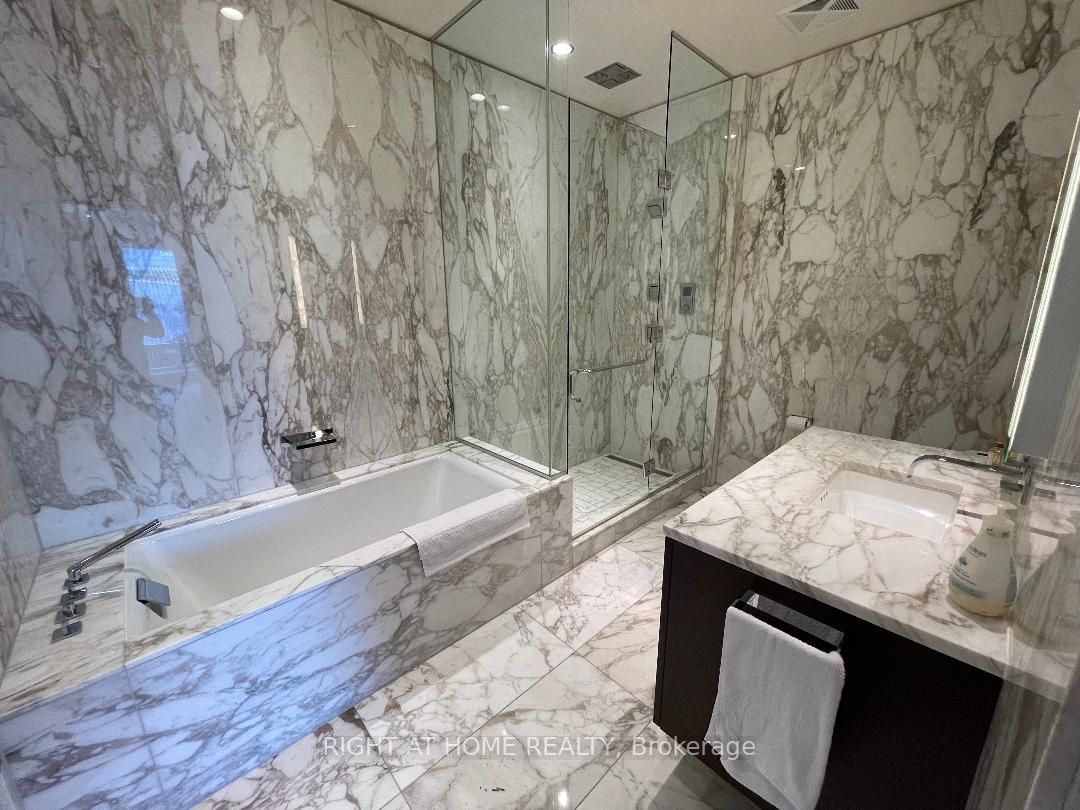 180 University Ave 5607