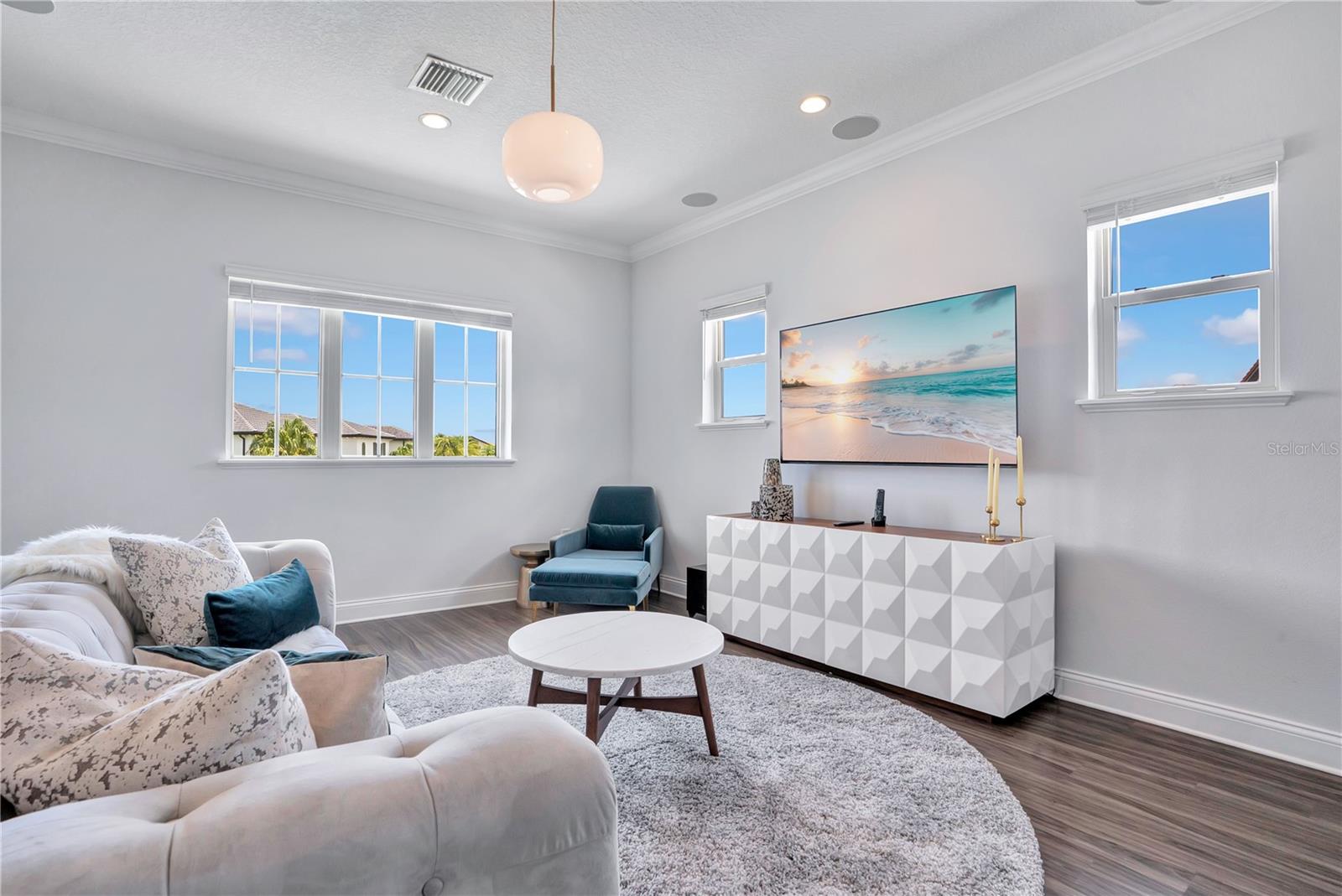 10654 Royal Cypress Way