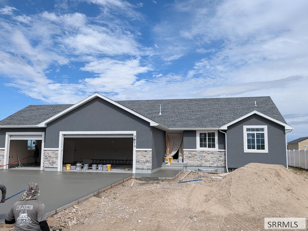 3873 Walnut Way
