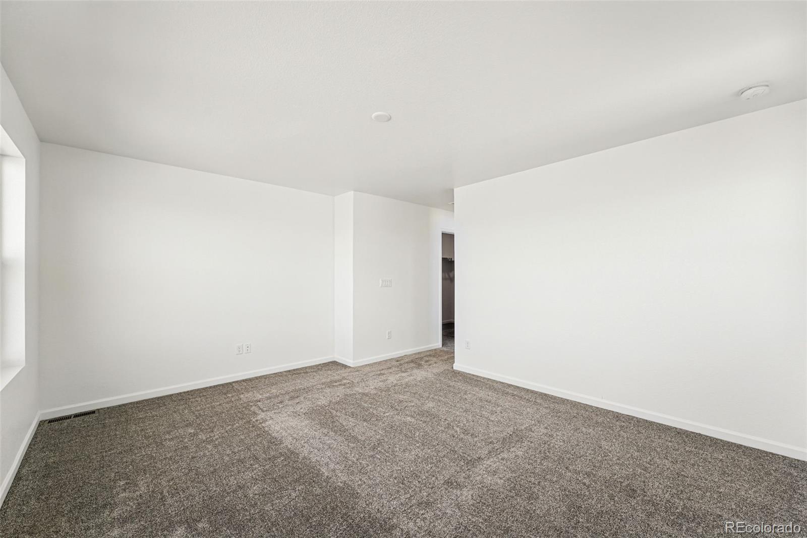 8816 Whiteclover Street