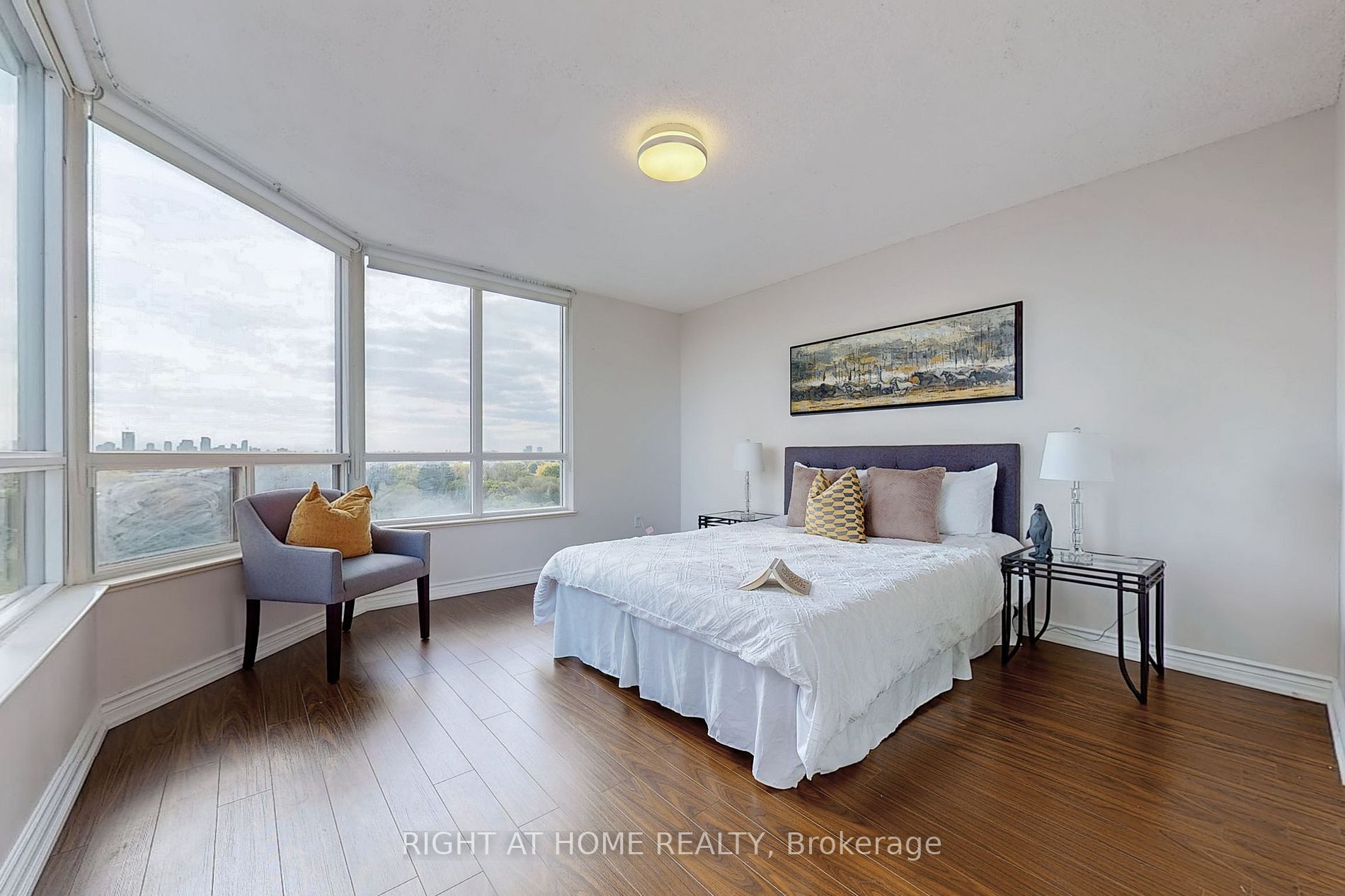168 Bonis Ave 805