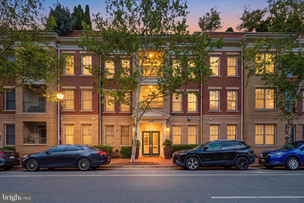 1115 Cameron Street 213