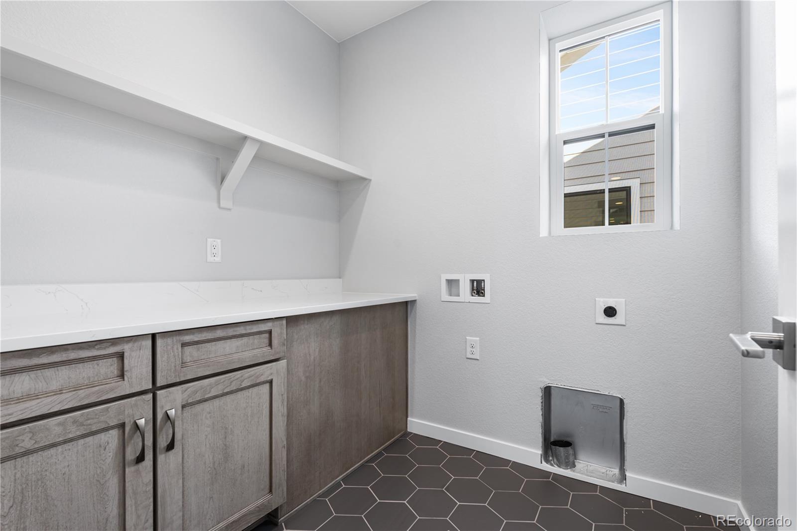 8858 Moonshimmer Trail