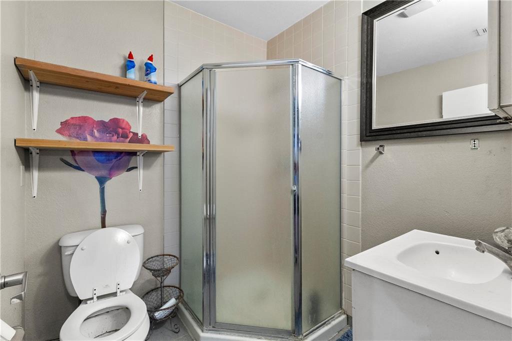 1119-1125 Merriam Lane