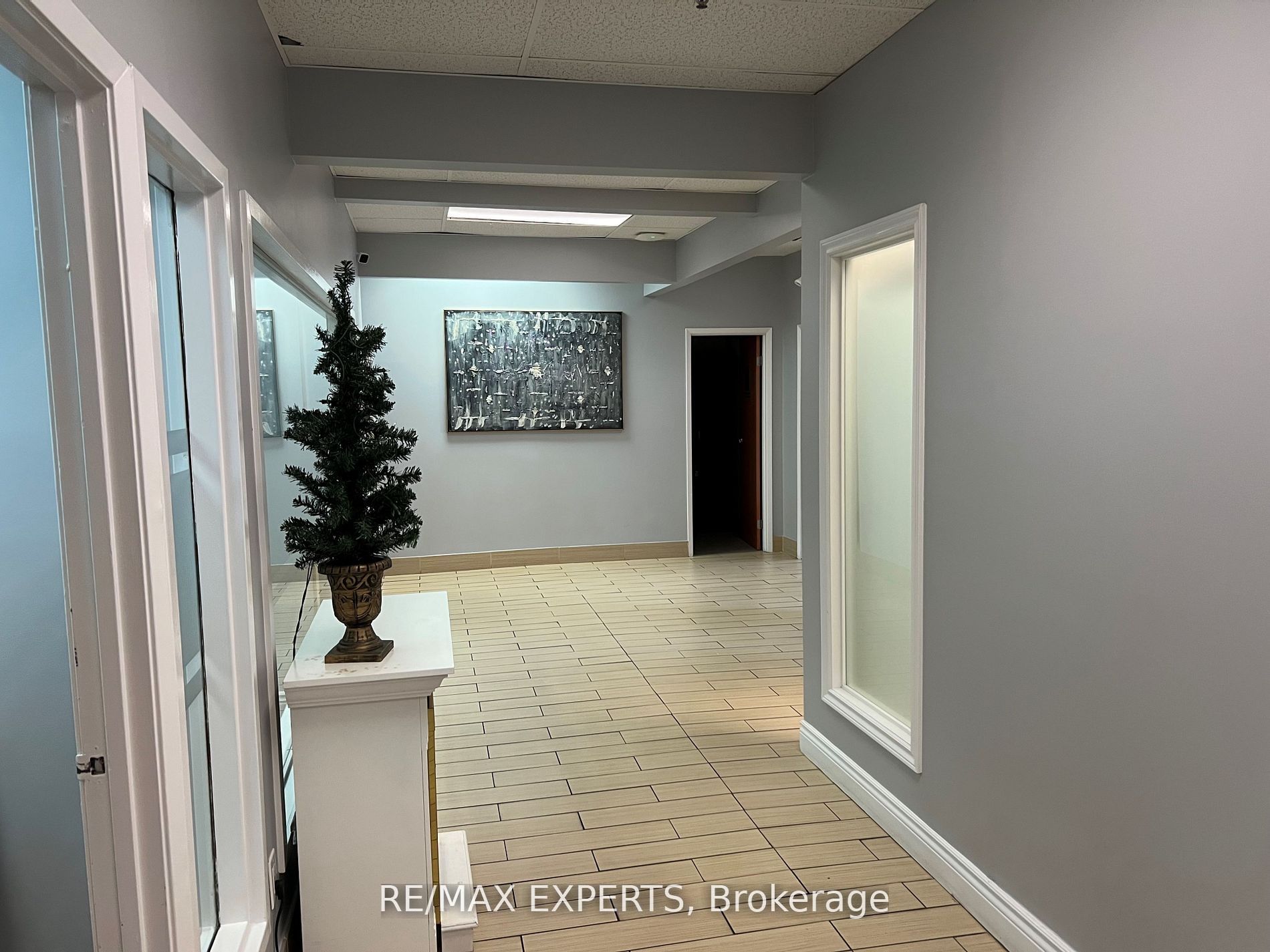 100 Marycroft Ave 1