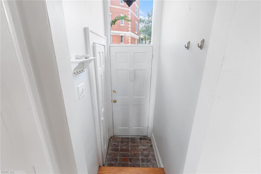 407 Warren Crescent 2, Norfolk, VA 
