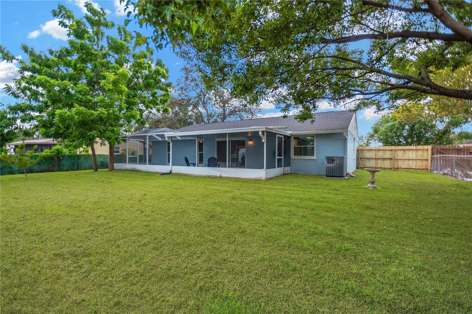 3218 King Charles Circle
