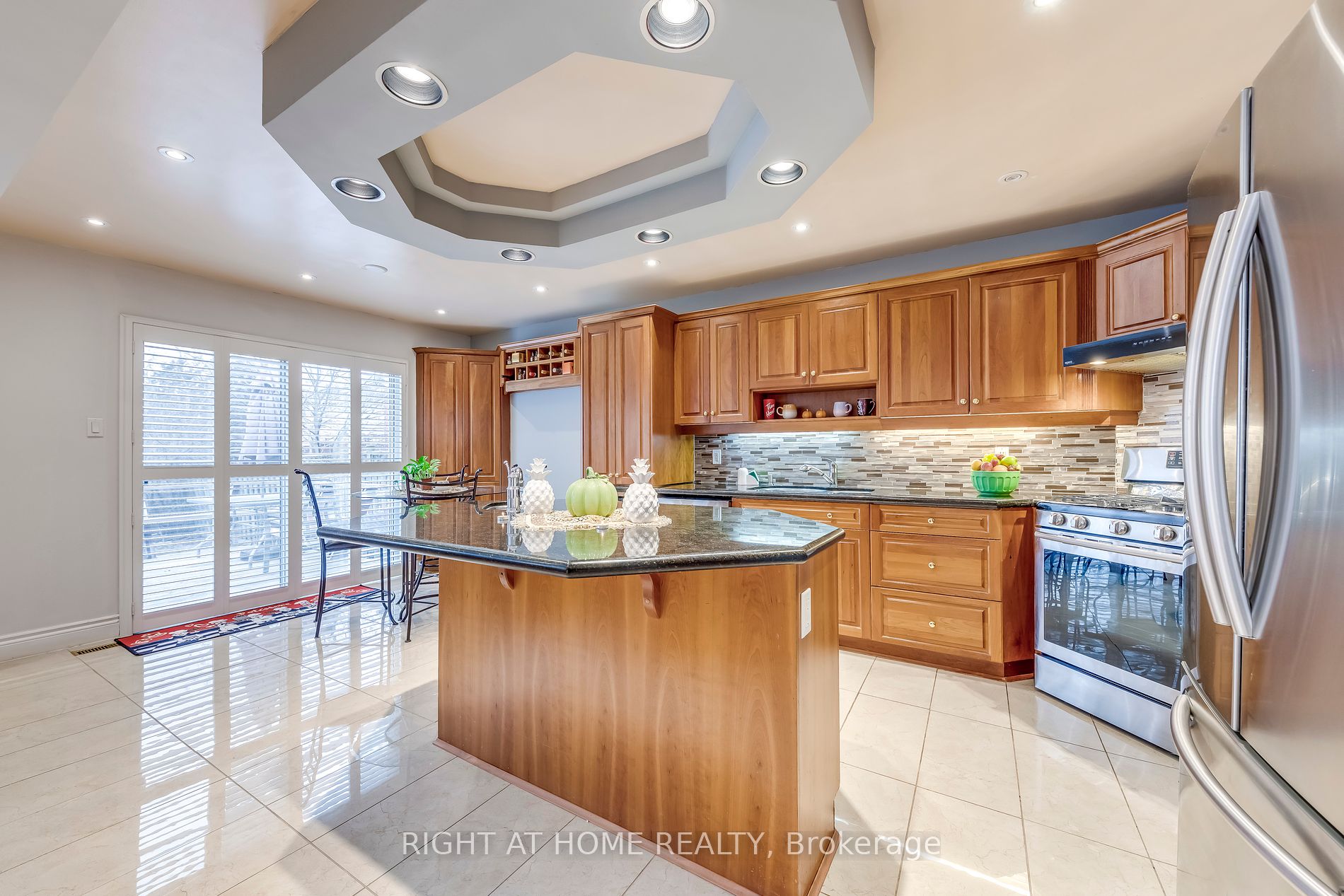 5832 Prairie Circ