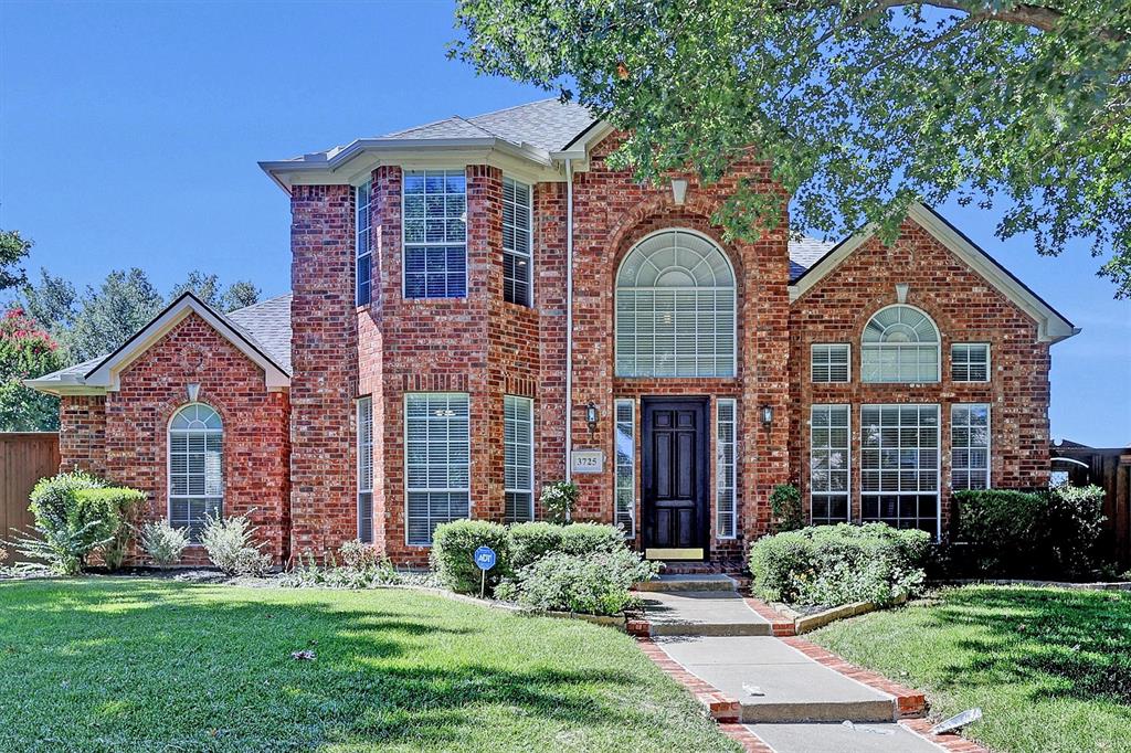 Fabulous 5-bedroom home with all the extras! Located in a top-rated school district and just minutes from Russell Creek Park with a 3-mile jogging path. Walking distance to Community’s main pool with playground, sports court and tennis courts. A large yard surrounded with greens sits on a 0.28-acre lot.  Natural slab path in backyard.  A flower bed full of organic compost. 
Unique floor plan provides privacy for the family. It separates the living area from bedrooms and family privacy areas. High vaulted ceiling. Wood and tile floors make it easy to clean and maintain. 
A $90K modern-style update package includes brand new appliances (dishwasher, gas cooktop, vent hood, ceiling fans, new 2 water heaters), new granite countertop, new walk-in showers, new vanities, new lights, whole-house new paint. Also new roof (2024), newly stained fence (2024), new gutters, and one new HVAC unit (2024).  
Don’t miss out, schedule your tour today! All room dimensions are estimated and are to be verified by buyer and buyer agent.