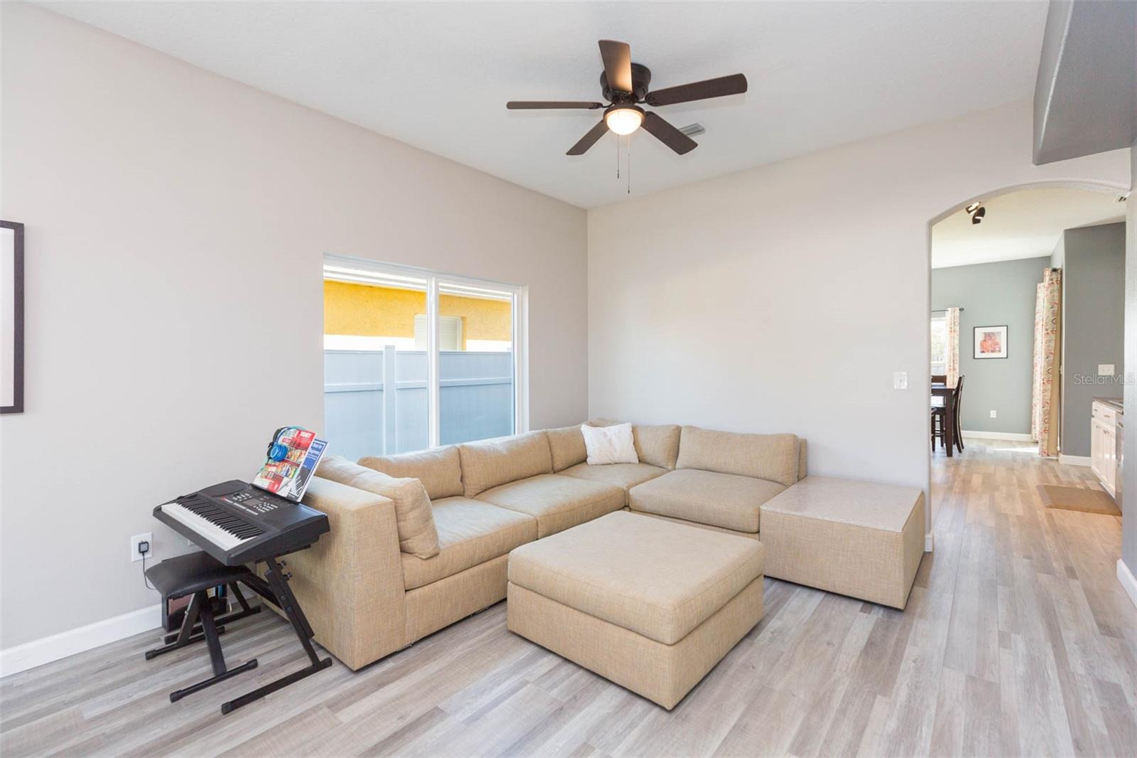 7352 Cutwater Lane