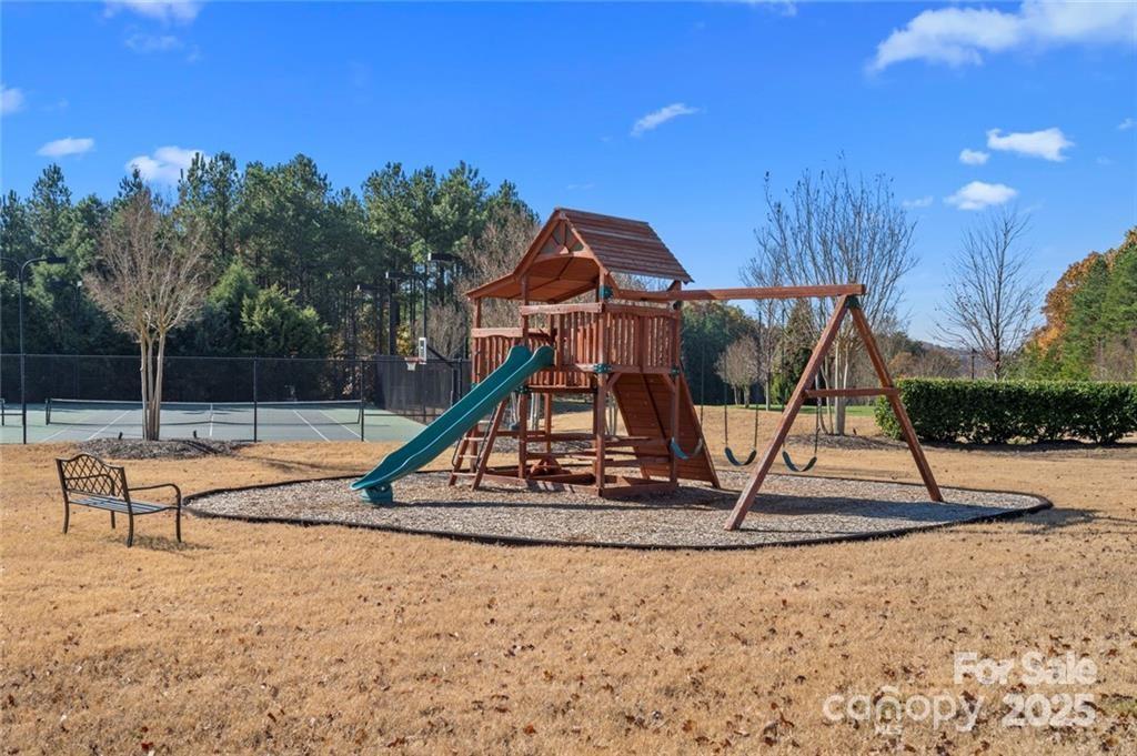 1029 Glade Spring Court