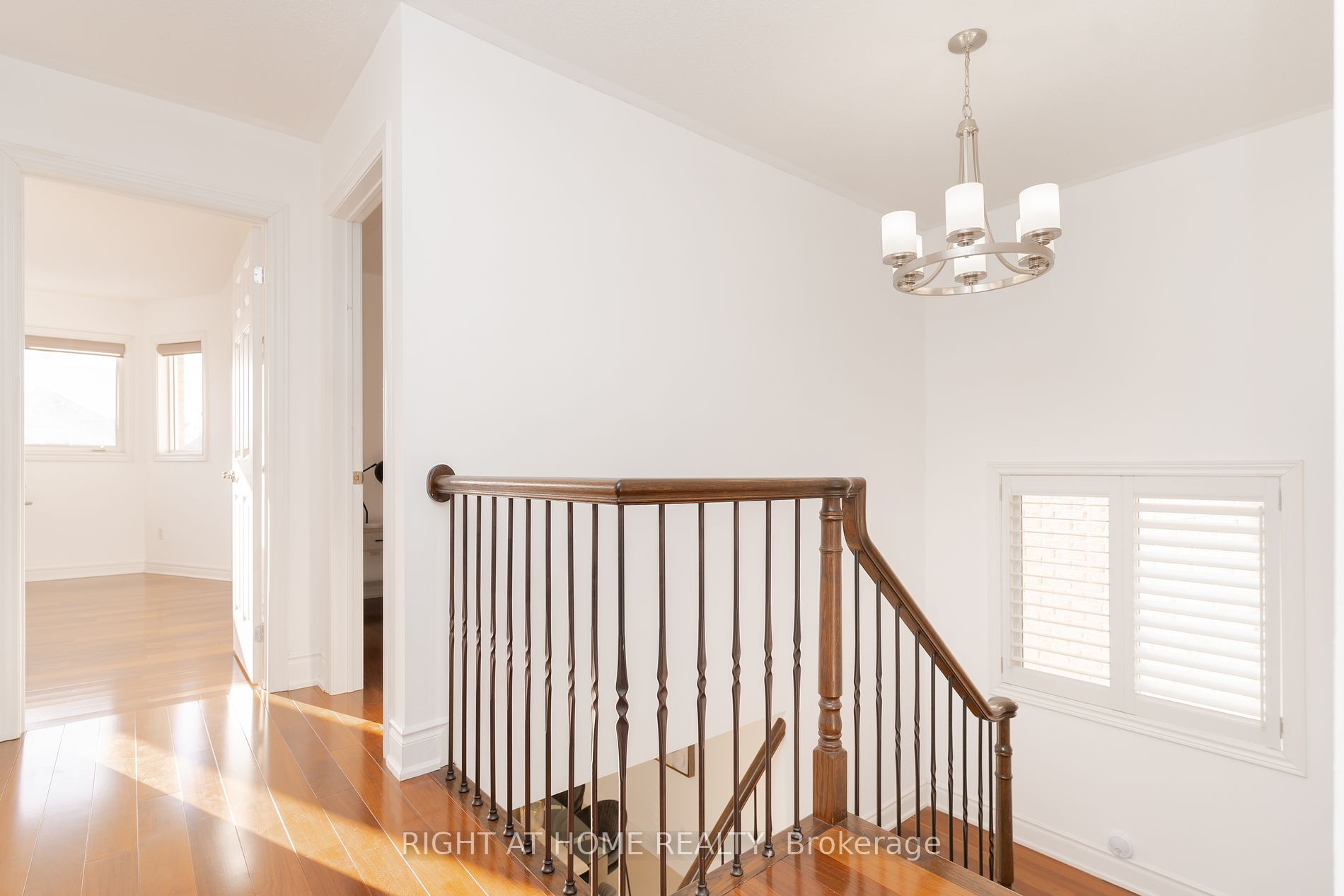 172 Kingsview Dr