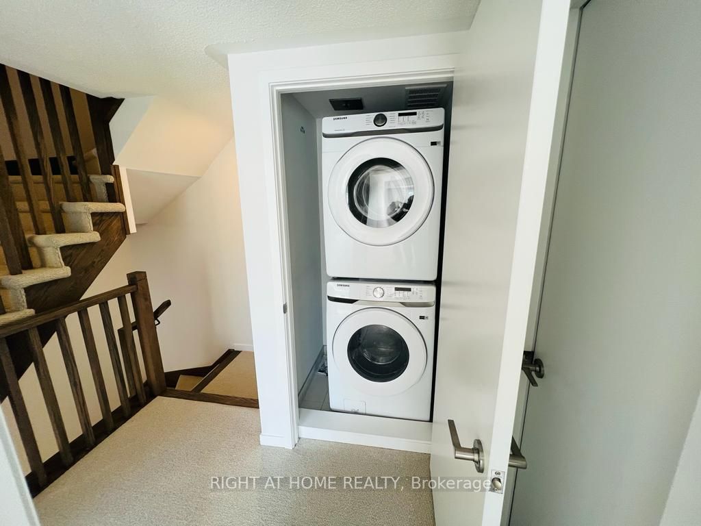 5 William Jackson Way 53