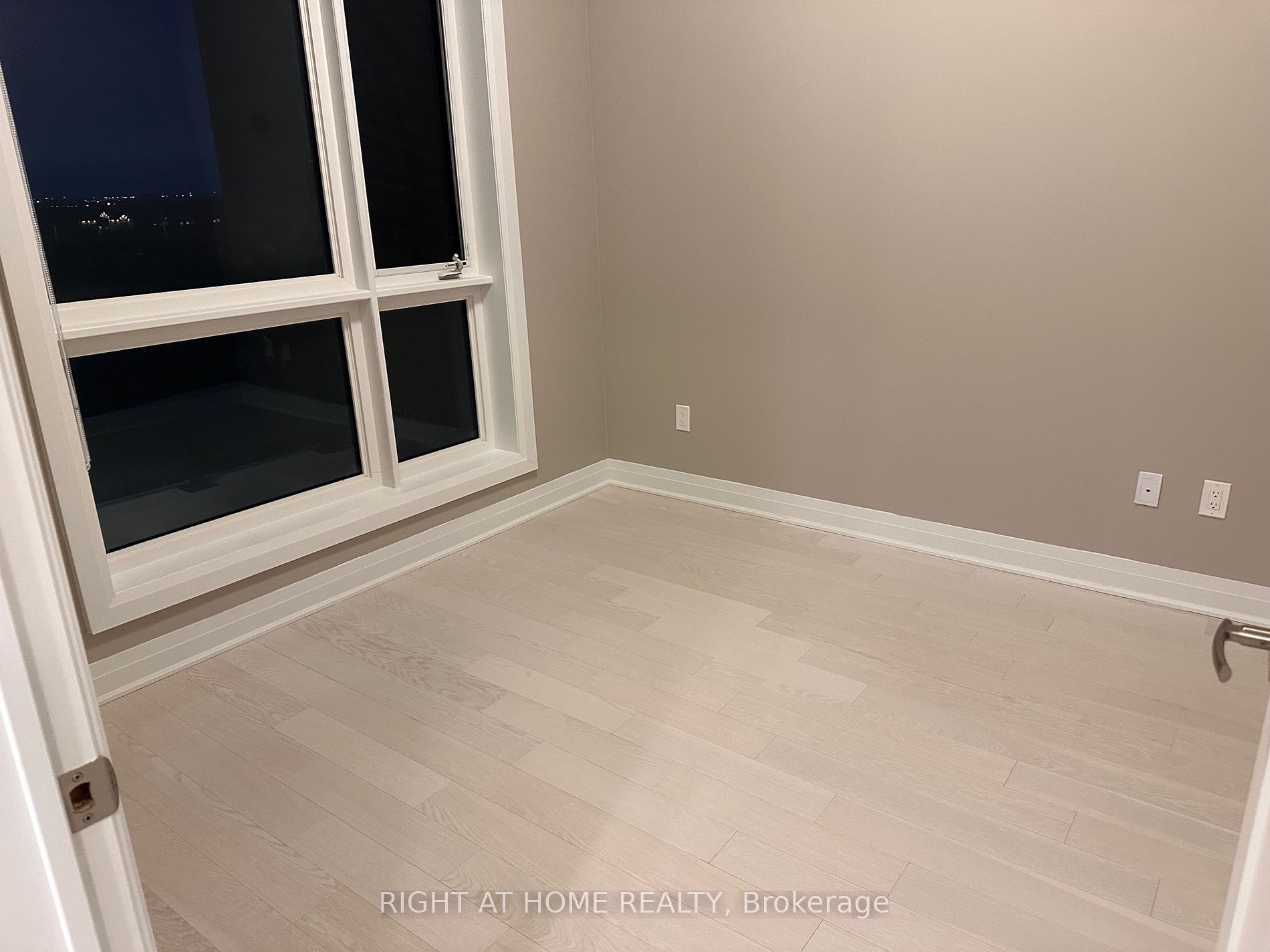 460 Gordon Krantz Ave 621