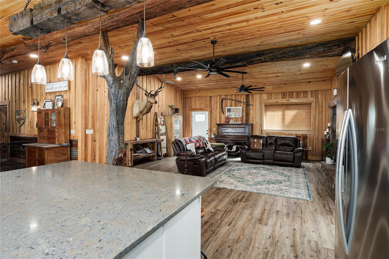 1126 & 1144 County Road 665