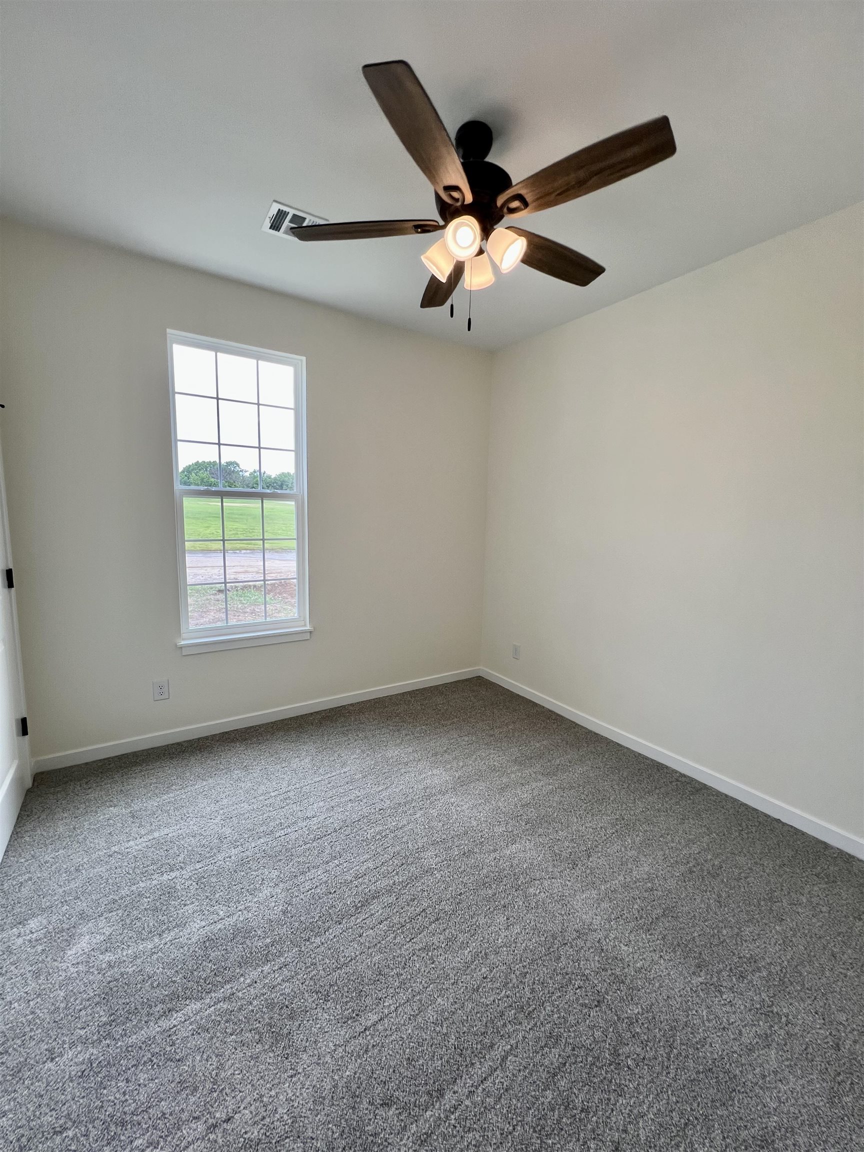 208 Castle Pines Dr