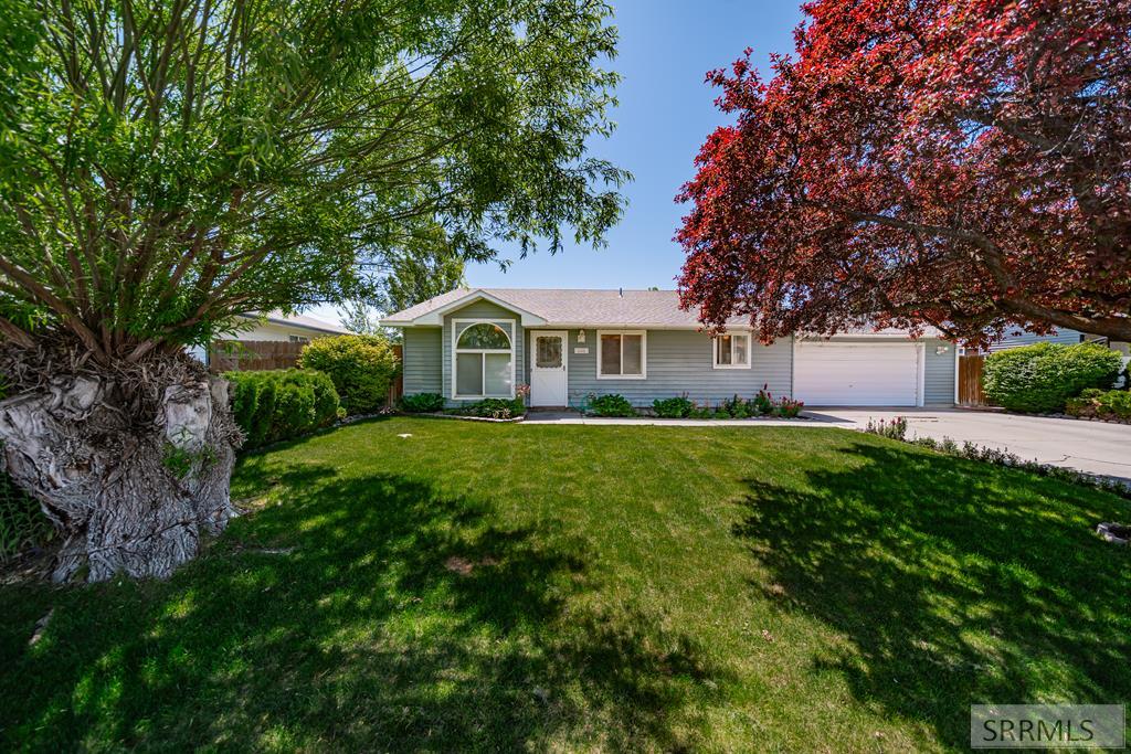 832 Wildrose Lane