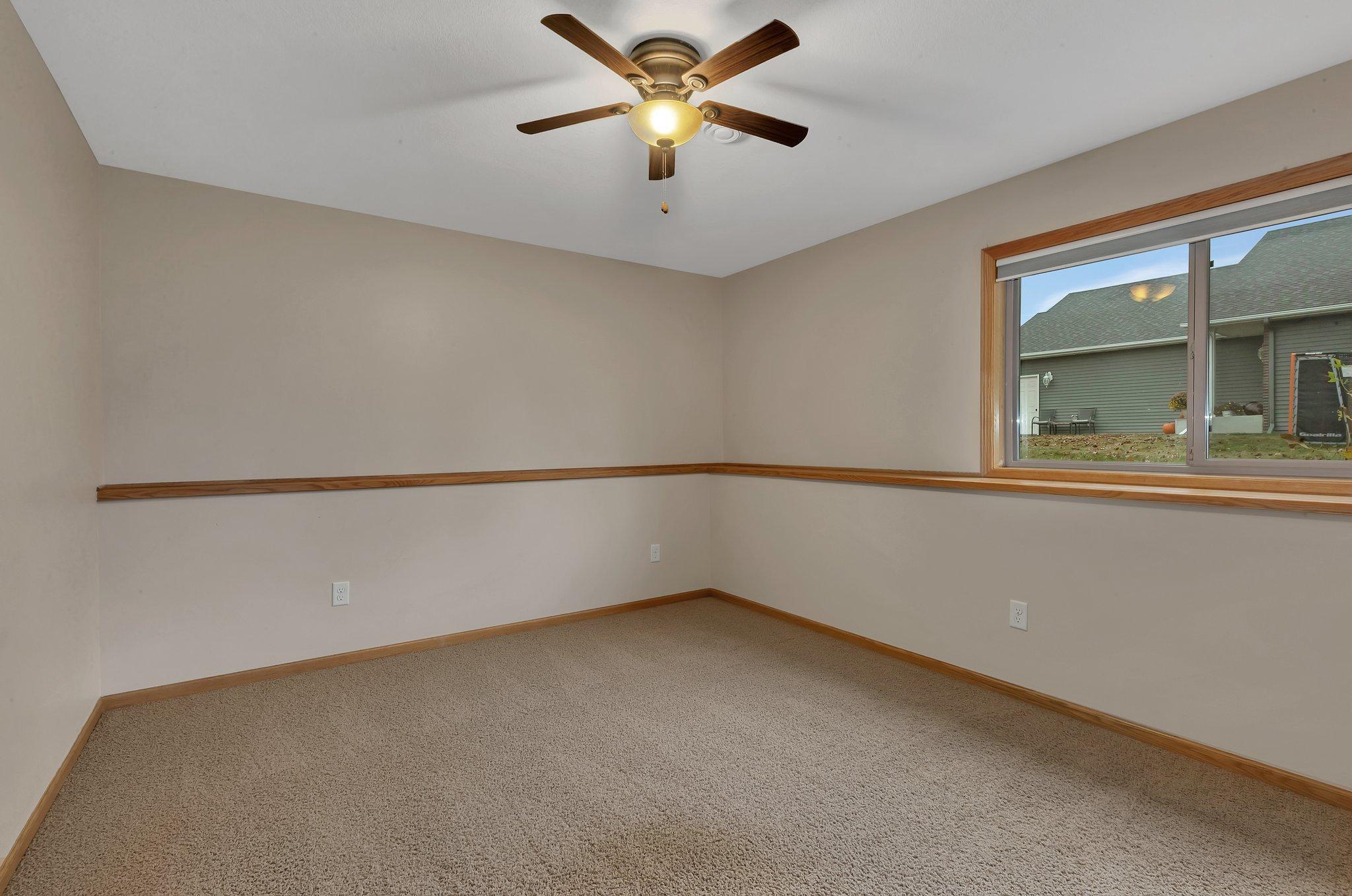 209 Iverson Street W