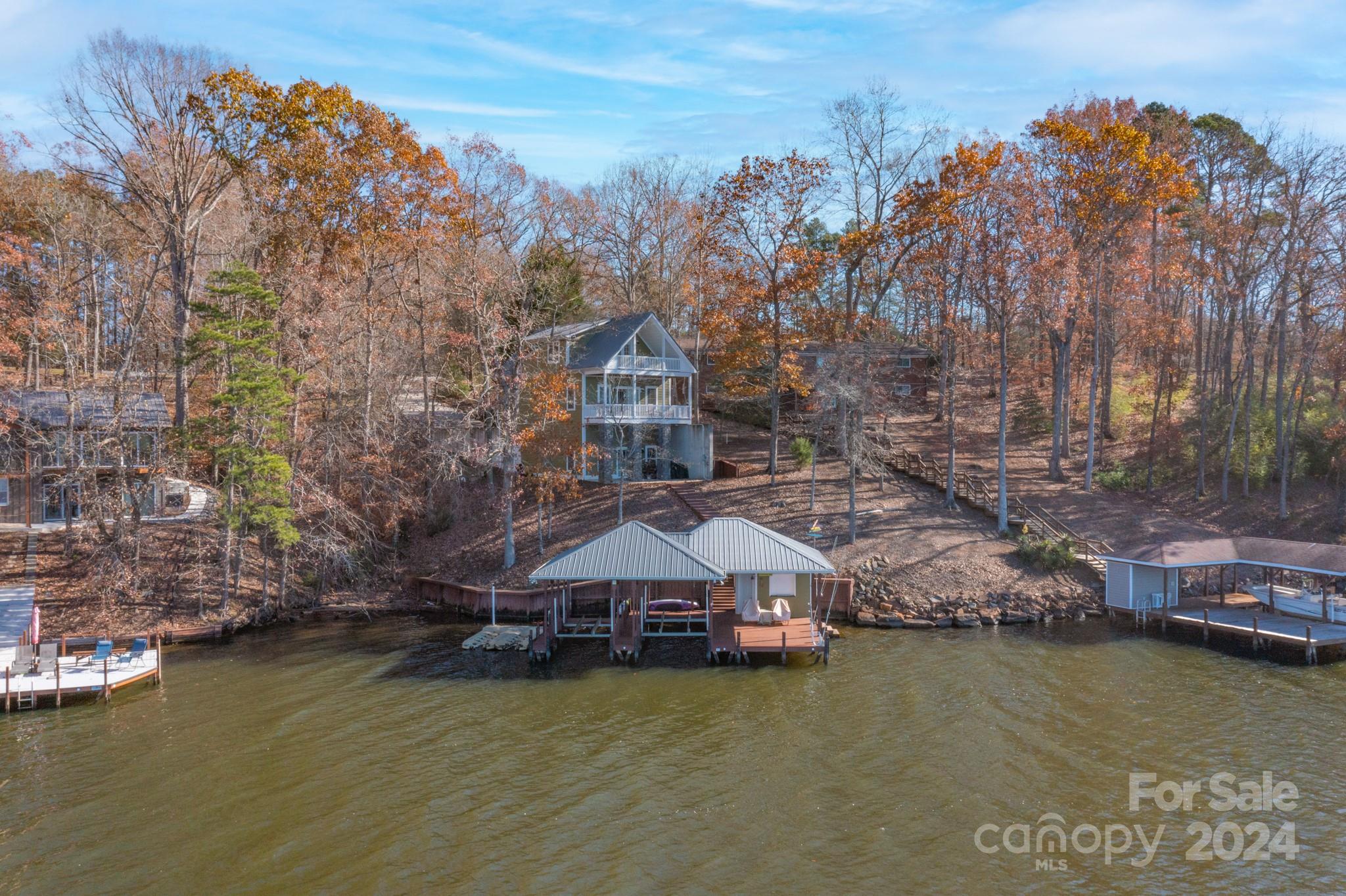 638 Deerfield Road