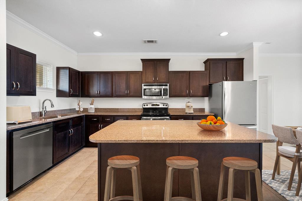 9900 Northshore Boulevard 3408