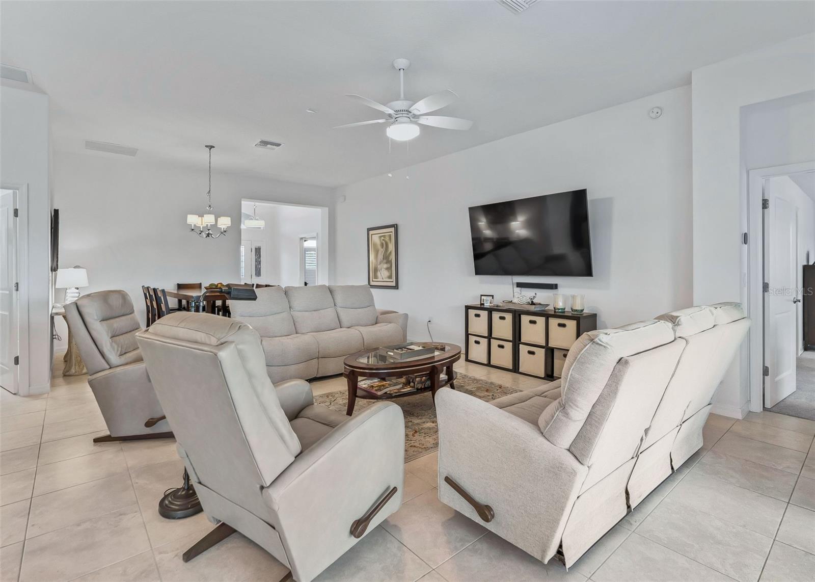 1110 Ebling Loop