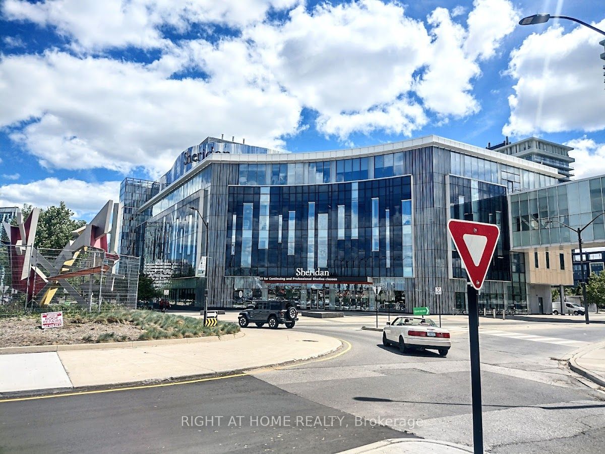 339 W Rathburn Rd 2011