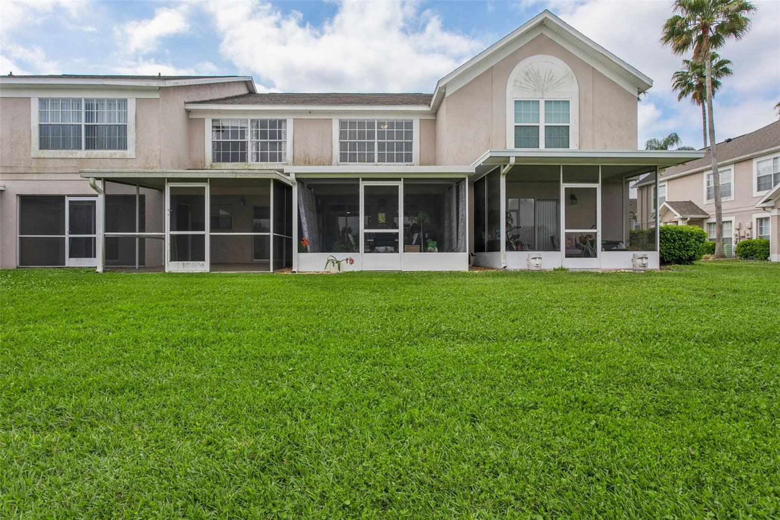 425 Kensington Lake Circle