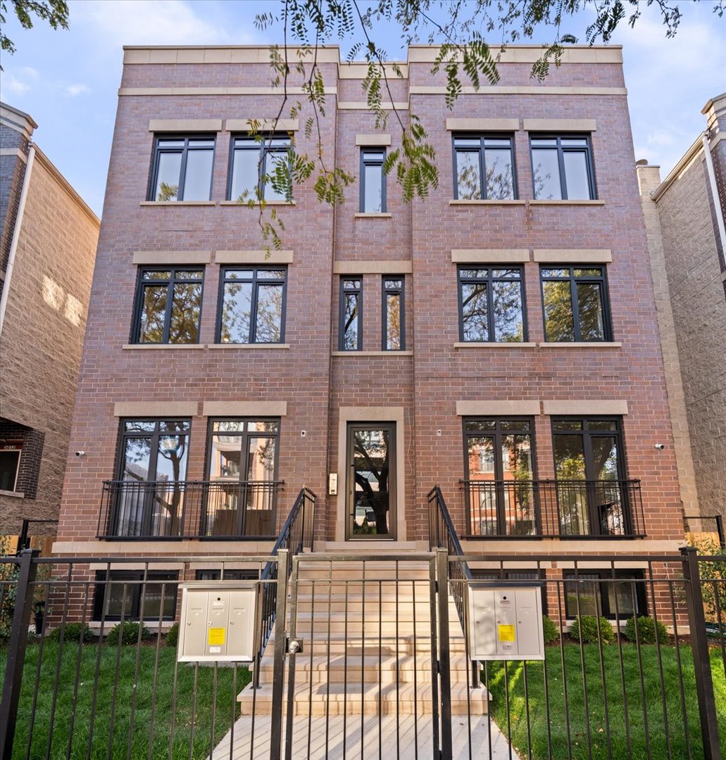 Welcome to East Lakeview's Newest Boutique Luxury development - 3036 N Sheffield. Comprised of 5 design-inspired homes, this property offers Open Floor Plans, Designer Finishes and Amazing Private Outdoor Space! This 2 Bedroom / 2 Bathroom simplex feature exceptional natural light, a spacious floor plan and beautiful finishes throughout. Centrally located, you are just minutes from Lake Michigan, Dining, Shopping, Entertainment and Public transportation. No expense was spared during construction. This full masonry (brick and limestone) abode sits on an expansive 48ft lot allowing for extra interior width and sizable floor plans. The interior features custom cabinetry accentuated by beautiful stone countertops, custom tilework, white oak flooring, designer appointed lighting and hand-crafted millwork. The inspired kitchens provide abundant storage and professional grade Wolf and SubZero appliance packages. The primary bedrooms provide custom built walk-in closets and serene, spa-inspired baths with steam, heated floors, dual vanities and beautiful tile. Additional features include Secure garage parking, gated entry, zoned sound wiring and exceptional private outdoor space.