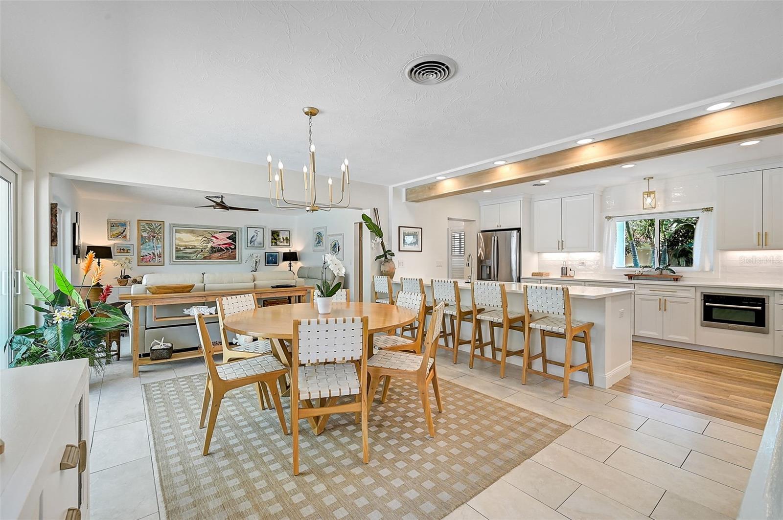 400 Nokomis Avenue S