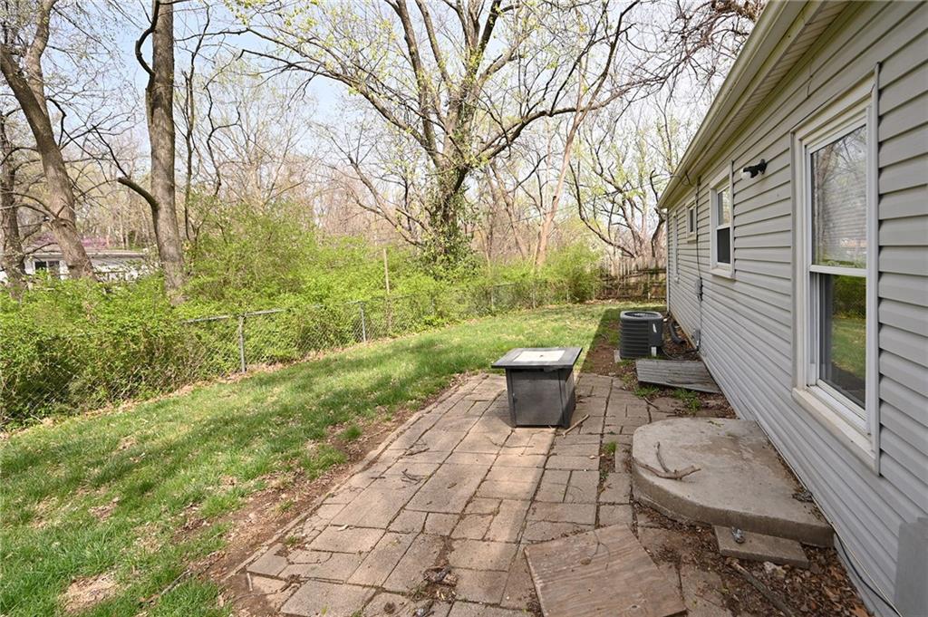 5142 N Corrington Avenue