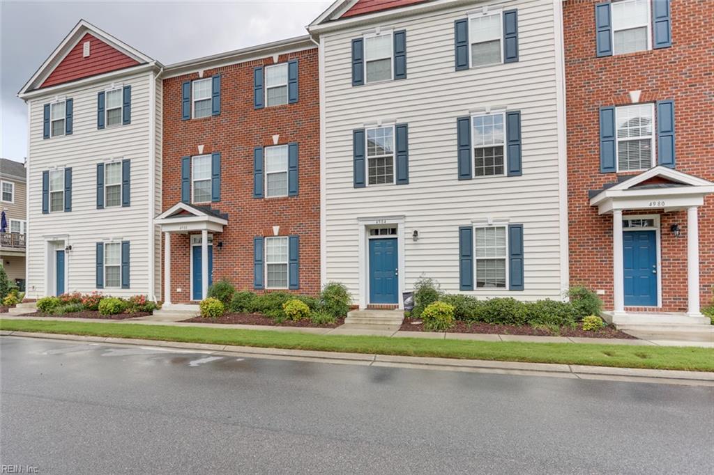Multiple year lease applications welcome This is great living! Virginia Beach Towne Center just minutes away. Splendidly appointed 3 story 2.5 bath Townehome with 1 car garage. . First Floor living area with FULL BATH, may be used as 4th bedroom.....MPORTANT INFO. Please read! Applicant criteria: Must have verifiable income of 3x the monthly rent, Credit score- Over 625, debt/income ratio below 40%, must have good rental/mortgage references (no late payments or balances owed). Dogs are considered on a case by case basis. Monthly pet rent charged. All pets must be screened thru petscreening.com, Call for details. Apply online at leehalyard.com. Long Term Lease lease avail, call for details.