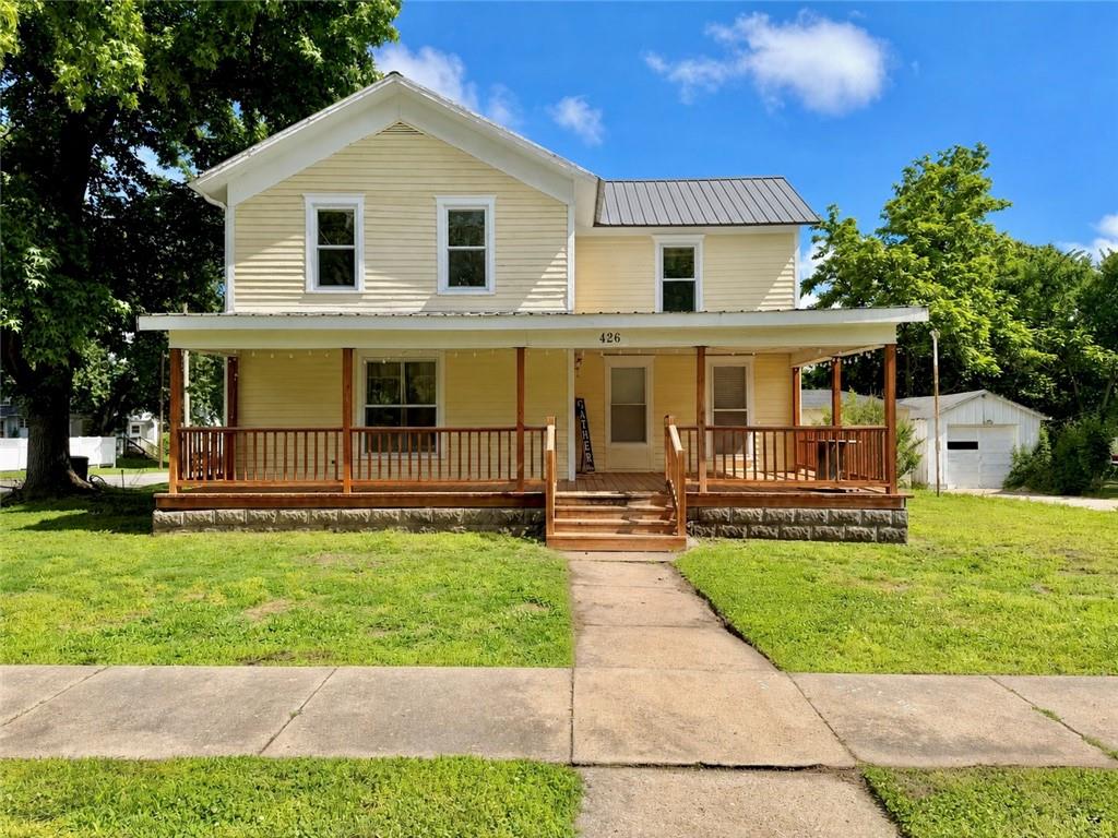 426 W Walnut Street
