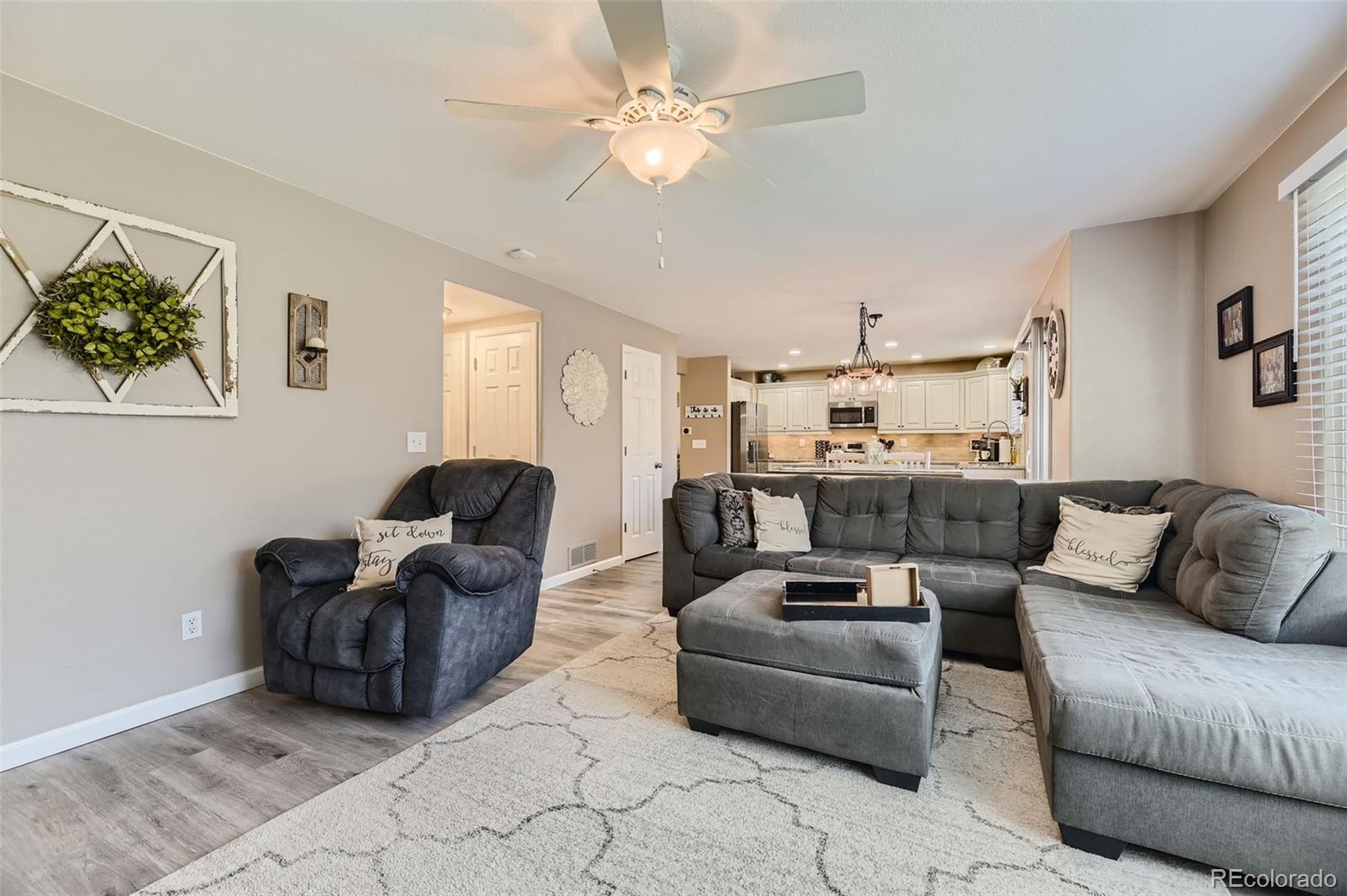 4892 Collinsville Place