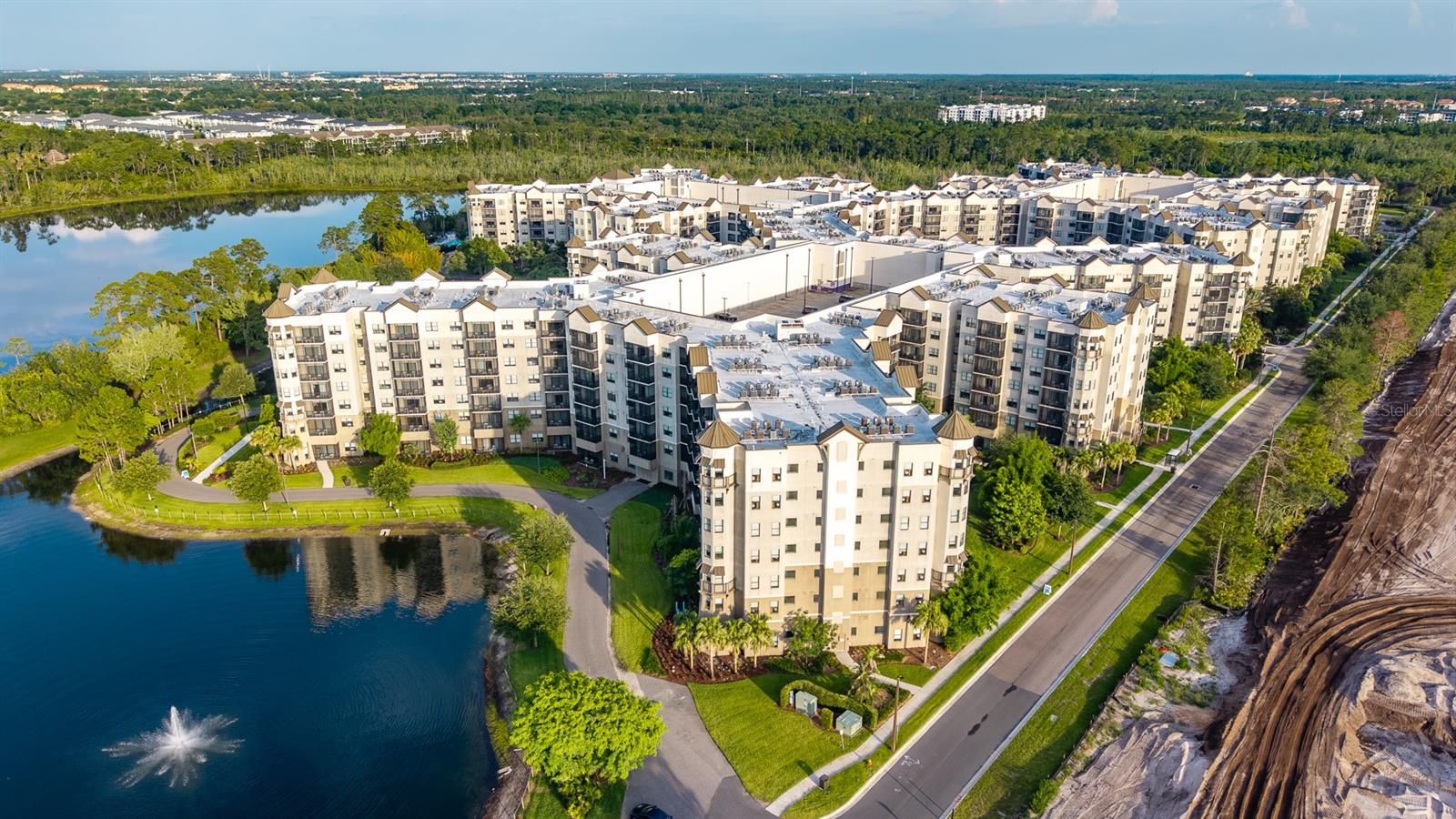 14501 Grove Resort Avenue 1527