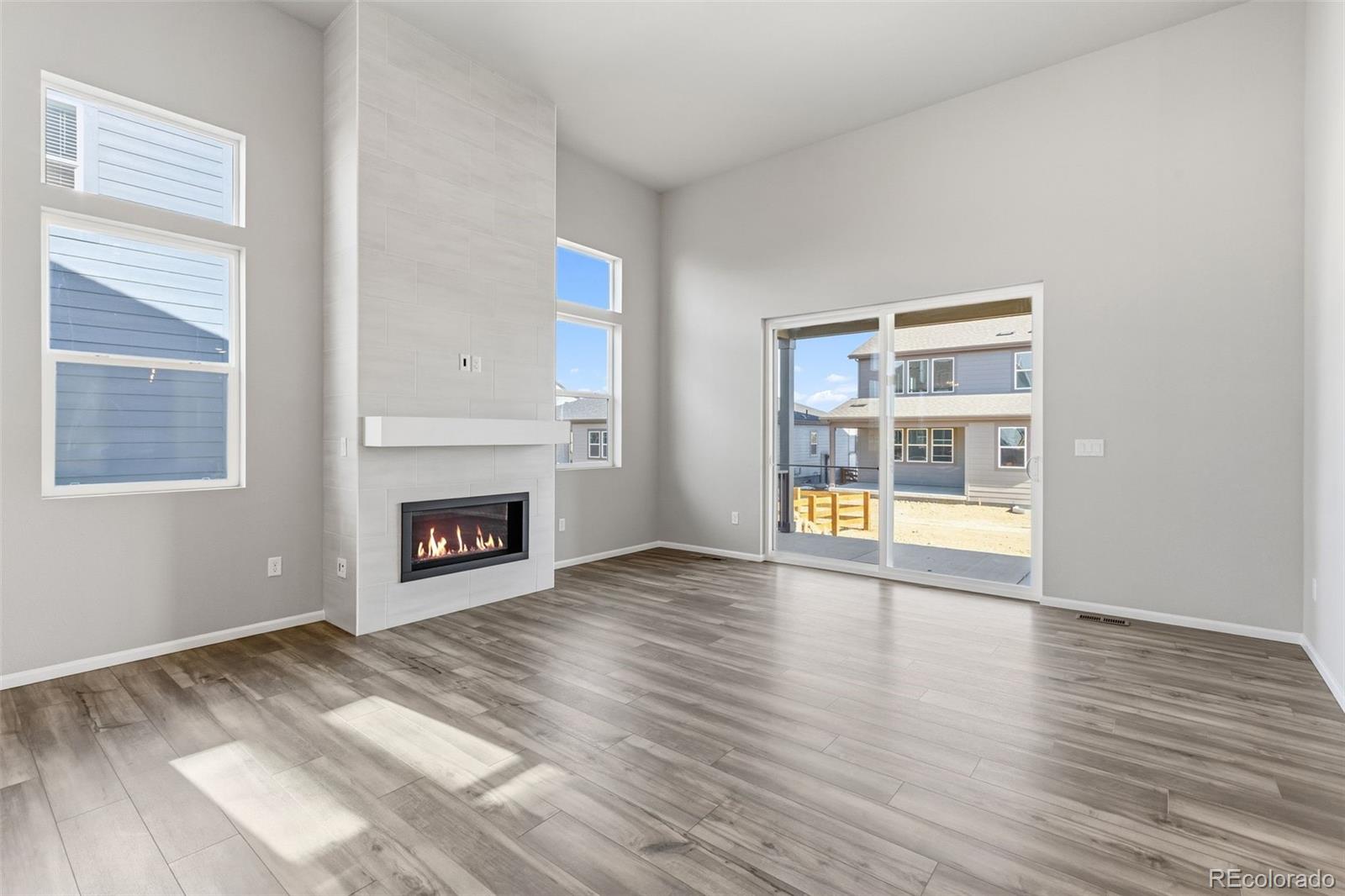 15330 Pontiac Street