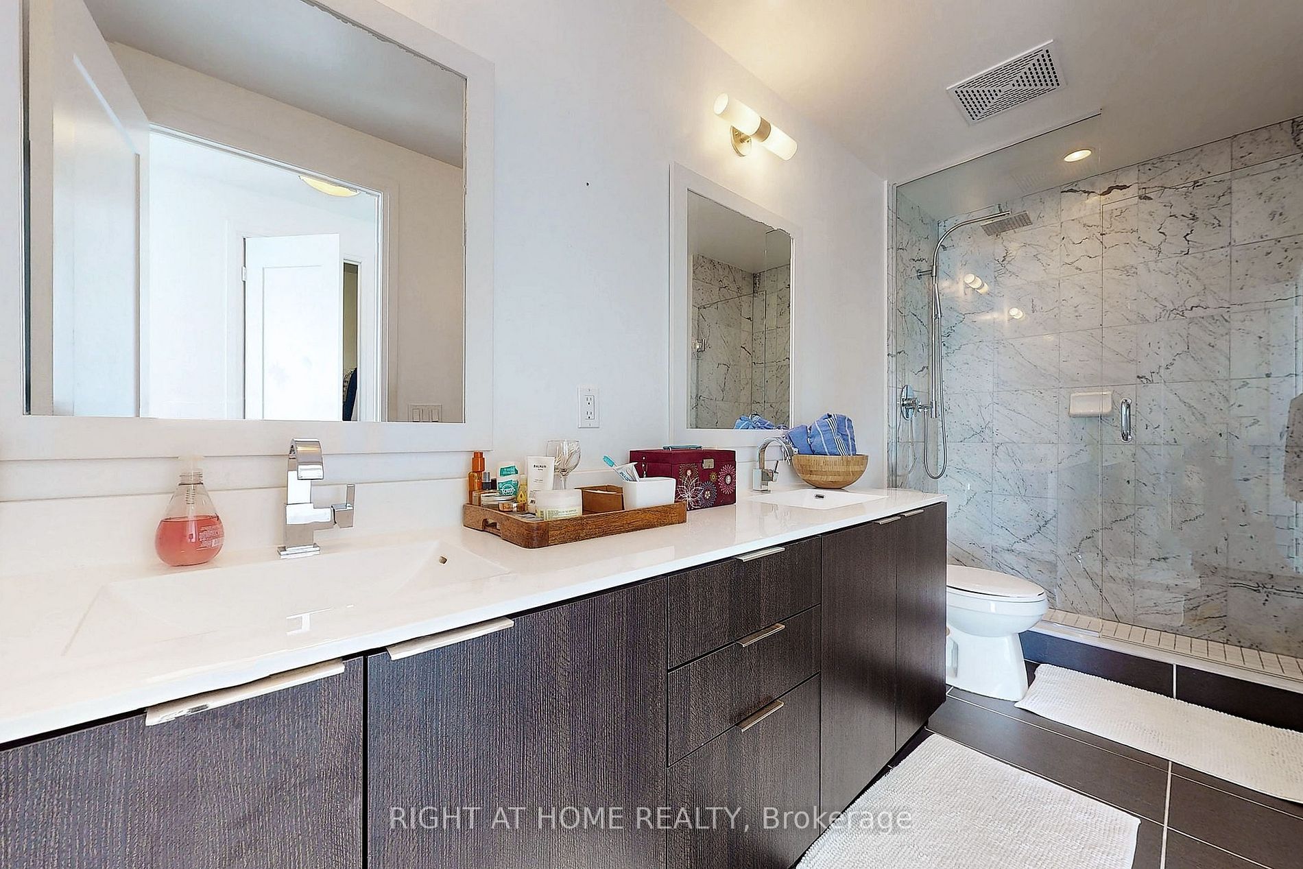 56 Annie Craig Dr 4101