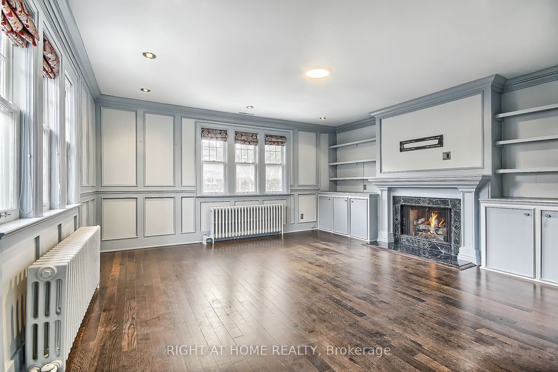 17 Silverwood Ave