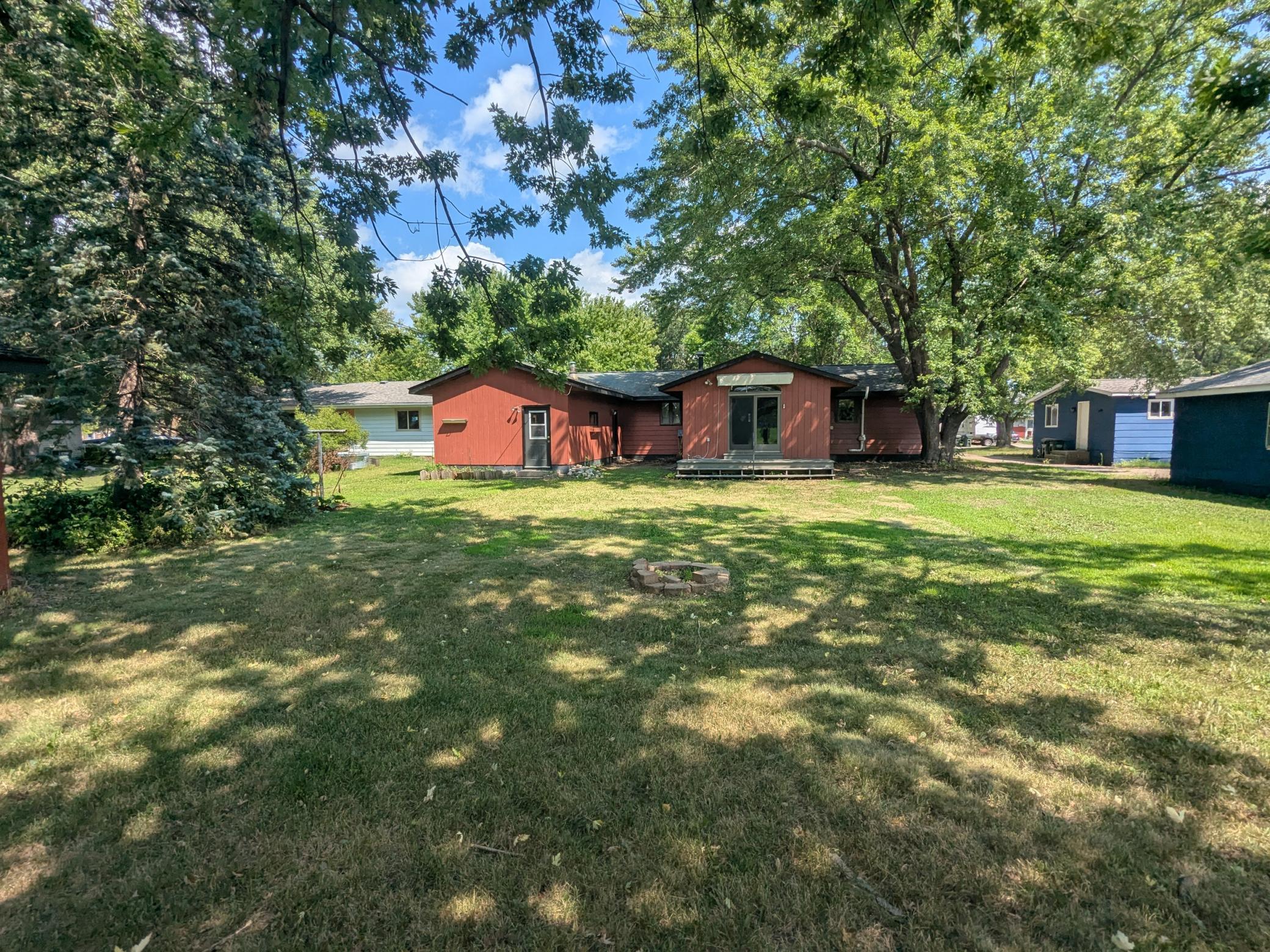 518 Sunrise Avenue