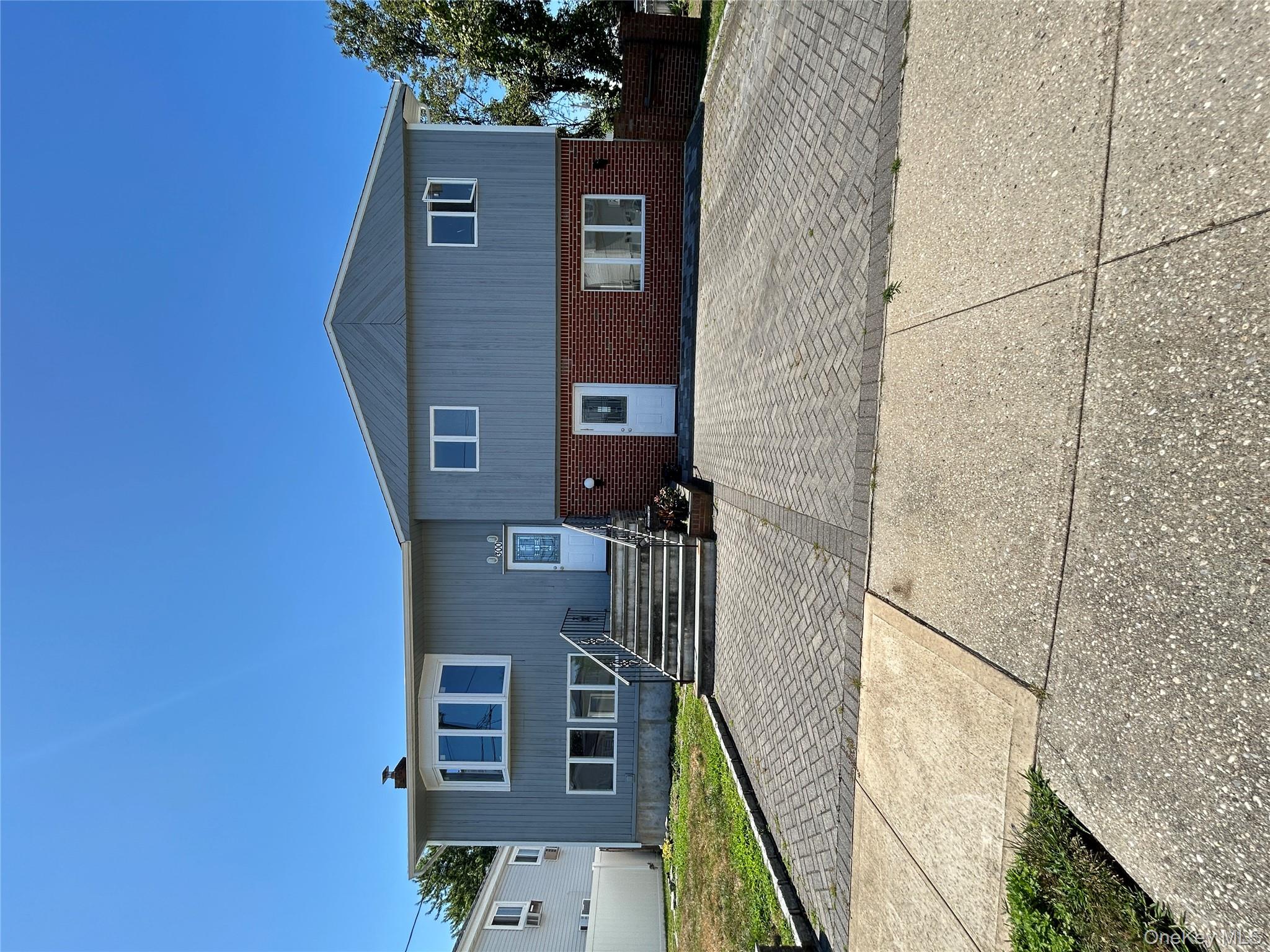 Discover this beautifully renovated Hi Ranch, just three houses from Open Bay on a serene canal. With 4 bedrooms and 1.5 baths, this home is perfect for entertaining.Enjoy direct water access,  a true paradise for boating and fishing enthusiasts!Don't miss your chance to make this waterfront retreat your own!  Tours 24/7