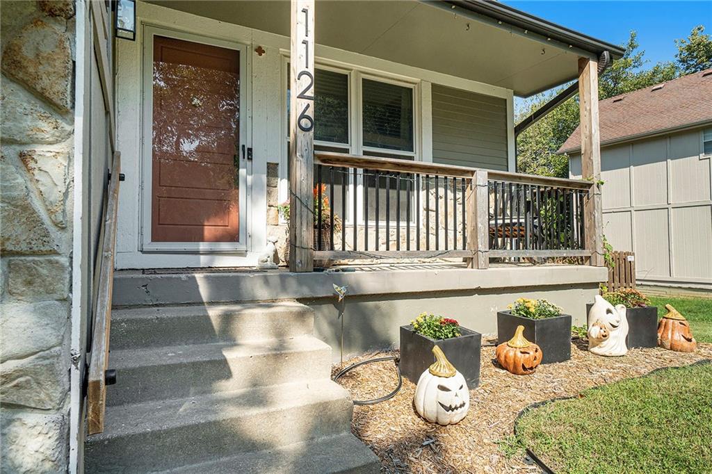 1126 E Yesteryear Drive