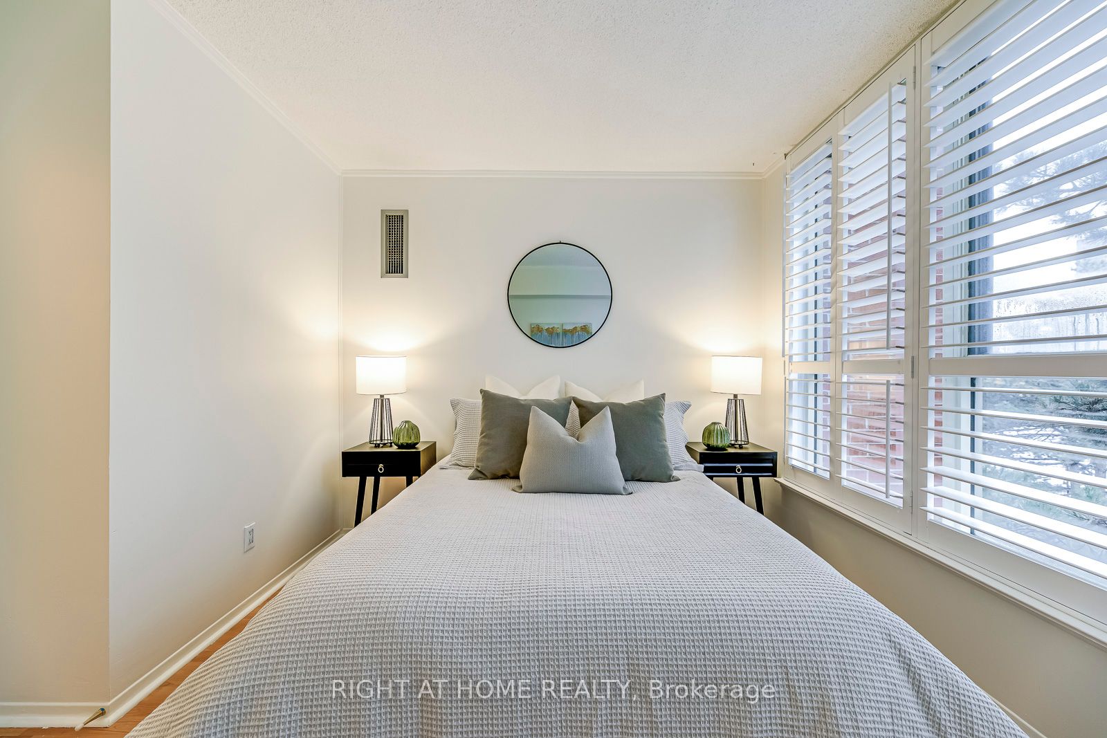 20 Southport St 318