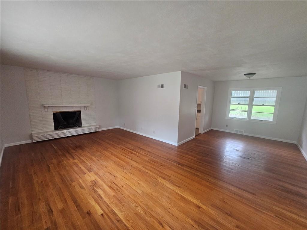 800 - 802 E 75th Terrace