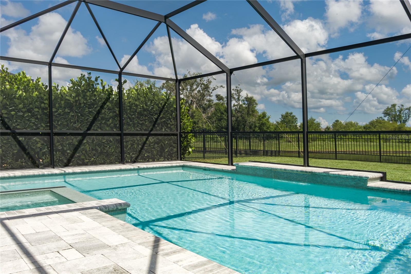 9144 Royal River Circle