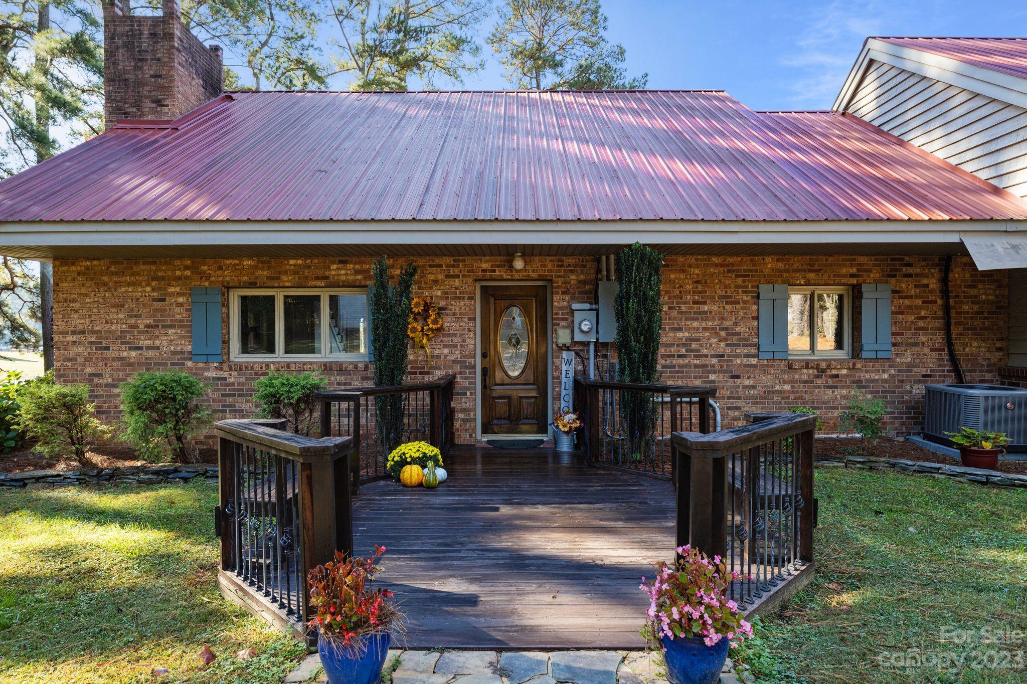 6820 Locke Drive